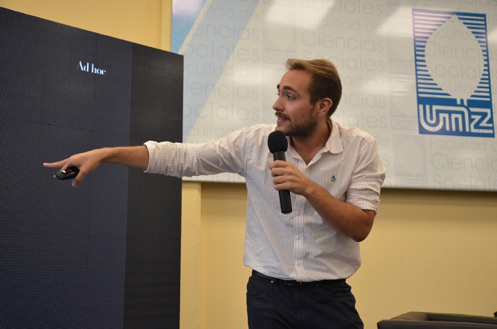 Kevin Grunbaum: «Las redes sociales transformaron cómo nos vinculamos»