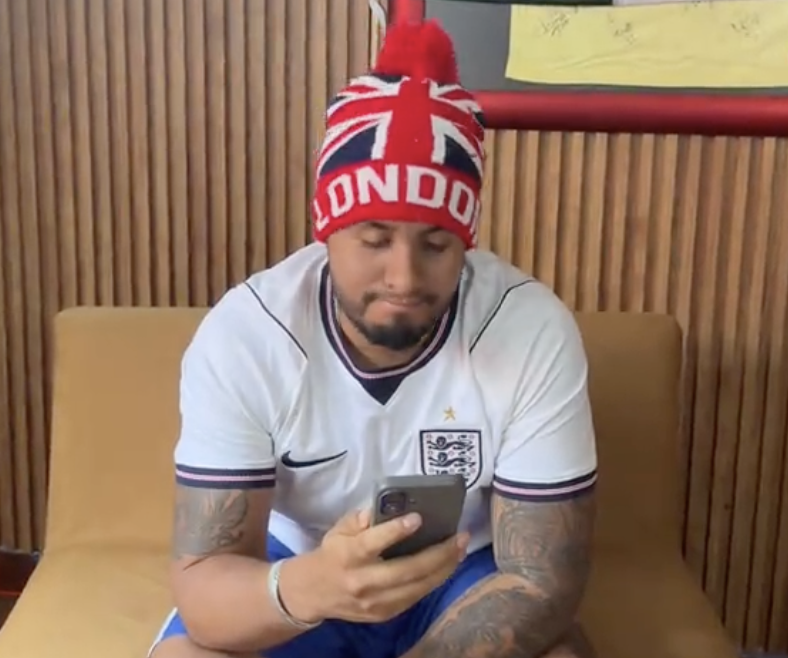 ¿Qué hace un streamer de fútbol en una estrategia política?